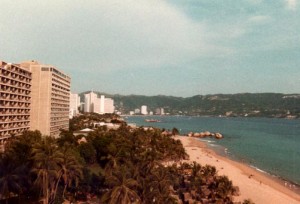 Dune_Acapulco2 Photo by K. George Godwin