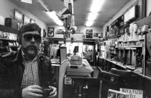 Dune_Anatol_shopping Photo by K. George Godwin