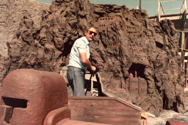 Emilio Ruiz del Rio at work on a foreground miniature during the shooting of David Lynch's Dune (1984) - Photo by Kenneth George Godwin
