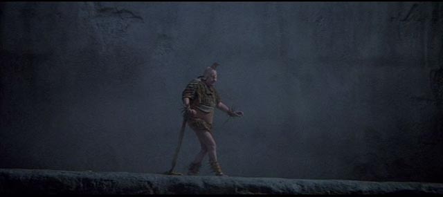 The actor Vernachio (Fanfulla) struts the stage like a alien lifeform in Fellini Satyricon (1969)