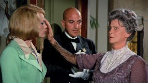 Lisa Reiner (Elke Sommer), Leandro (Telly Savalas) and The Countess (Alida Valli) in Mario Bava's Lisa and the Devil (1973)