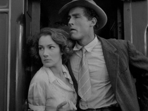 Doris Dowling and Vittorio Gassman, evading the police at the start of Giuseppe De Santis' Bitter Rice (1949)