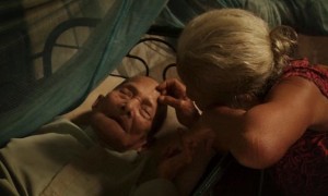 Adi's elderly parents n Joshua Oppenheimer's The Look of Silence (2014)