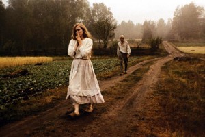 Kristina and Karl Oskar struggle to survive in Sweden in Jan Troell's The Emigrants (1971)