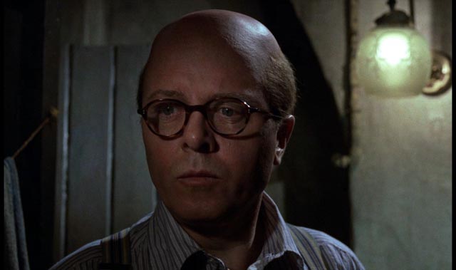 The dull face of evil: Richard Attenborough as serial killer John Reginald Christie in Richard Fleischer's true-crime movie 10 Rillington Place (1971)