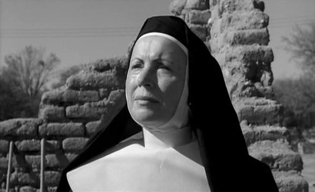 Mother Maria (Lilia Skala) snares Homer with her unshakable faith in Ralph Nelson's Lilies of the Field (1963)