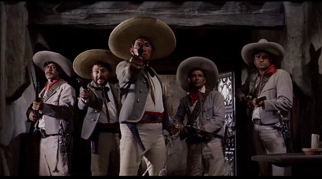 The rurales close in on the gang after the opening bank robbery in Marlon Brando's One-Eyed Jacks (1961)