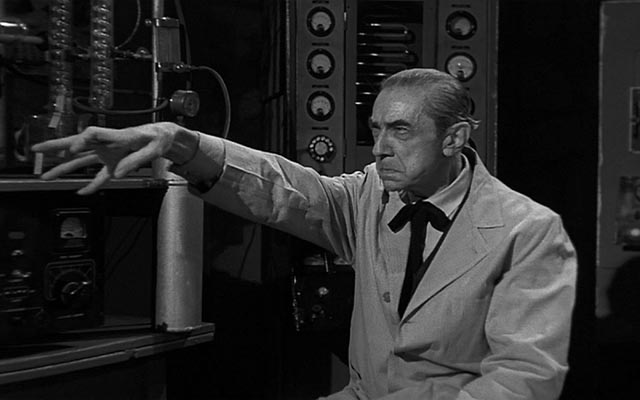 Bela Lugosi displays his amazingly spidery fingers in Edward D. Wood Jr's Bride of the Monster (1955)