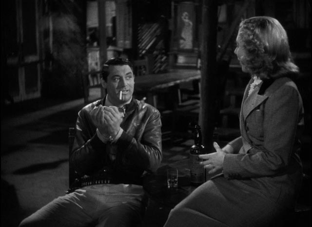 Geoff (Cary Grant) and Bonnie (Jean Arthur) getting to know each other in Howard Hawks' Only Angels Have Wings (1939)