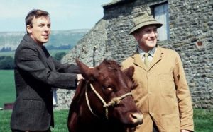 Robert Hardy (r) with co-star Christopher Timothy in All Creatures Great and Small (1978-90)