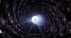 Inside the derelict ship in Paul W.S. Anderson's Event Horizon (1997)