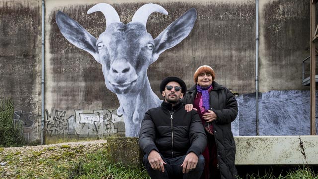 JR and Agnes Varda with a goat being defiantly itself in Agnes Varda's Visages Villages (2017)