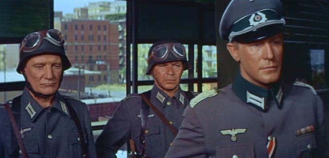 Trevor Howard, Frank Sinatra and Edward Mulhare take advantage of the enemy's respect for military authority in Mark Robson's Von Ryan's Express (1965)