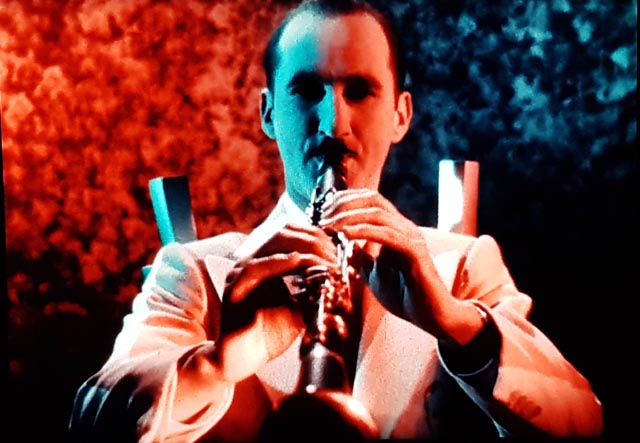 The expressive use of two-strip Technicolor in John Murray Anderson's King of Jazz (1930)