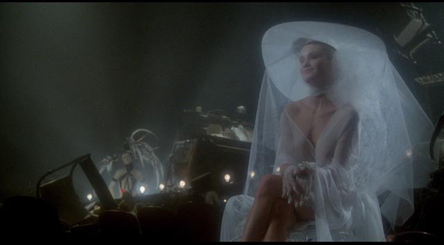 Angelique (Jessica Lange), the enticing figure of death who prompts Joe to self-reflection in Bob Fosse's All That Jazz (1979)