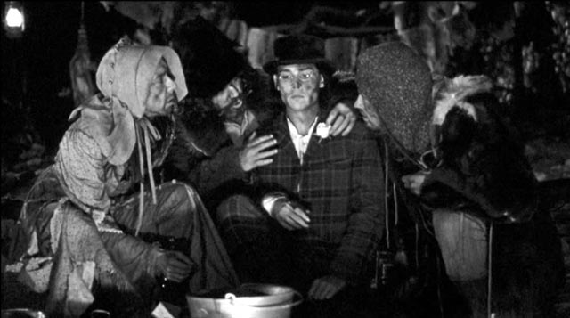 Blake encounters a trio of strange degenerates in the forest: Iggy Pop, Billy Bob Thornton, Jared Harris in Jim Jarmusch's Dead Man (1995)