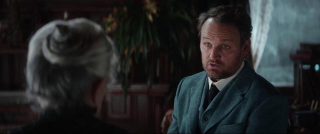 A troubled psychologist (Jason Clarke) is hired to investigate Sarah Winchester (Helen Mirren)'s obsession in the Spierig Brothers' Winchester (2018)