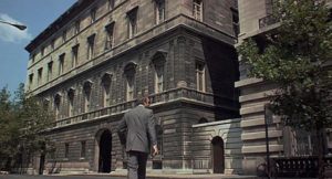 Anderson (Sean Connery) scouts the New York apartment building he plans to rob in Sidney Lumet's The Anderson Tapes (1971)