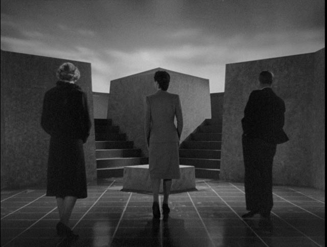 A random group of people find themselves in an alternate reality in Basil Dearden's They Came to a City (1944)
