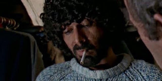 Tomas Milian as ex-criminal cafe owner Monnessa in Stelvio Massi's Destruction Force (1977)