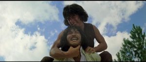 Fei-hung (Jackie Chan) uses all his newly-learned skills to defeat an assassin in Yuen Woo-ping's Drunken Master (1978)