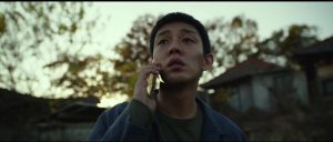 Life is confusing for Lee Jong-su (Yoo Ah-in) in Lee Chang-dong Burning (2018)