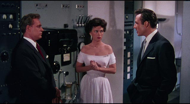 Cal and colleagues Ruth Adams (Faith Domergue) and Steve Carlson (Russell Johnson) are suspicious in Joseph Newman's This Island Earth (1955)