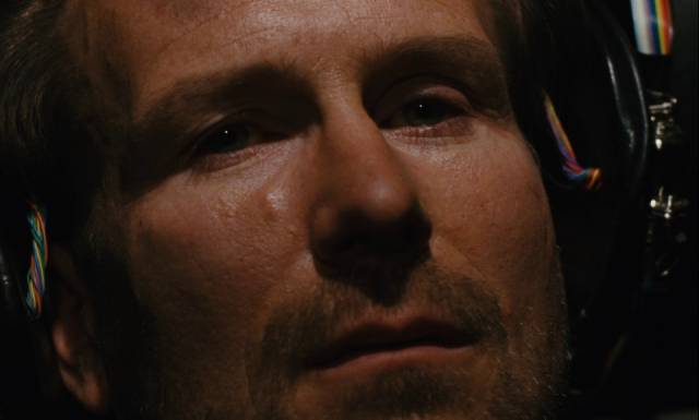 Sam (William Hurt) risks his eyesight and his sanity to serve his parents in Wim Wenders' Until the End of the World (1991)