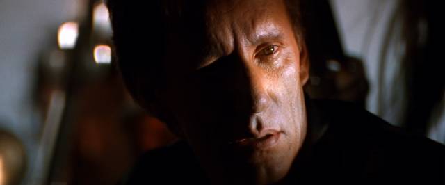 James Woods roams the southwest trying to exterminate John Carpenter's Vampires (1998)