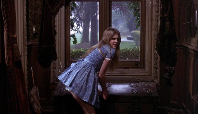 Girly (Vanessa Howard)'s eroticized immaturity is used to trap unsuspecting men in Freddie Francis' Mumsy, Nanny, Sonny & Girly (1970)