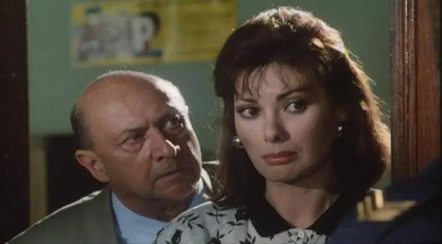 Inspector Datti (Donald Pleasence) is concerned about the safety of Helene Martell (Edwige Fenech) in Ruggero Deodato's Phantom of Death (1988)