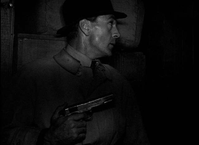 Prof. Alvah Jesper (Gary Cooper) faces danger without hesitation in Fritz Lang's Cloak and Dagger (1946)