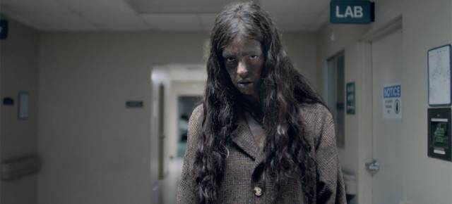 The Woman (Pollyanna McIntosh) searches for her feral child (Lauryn Canny) in Pollyanna McIntosh's Darlin' (2019)