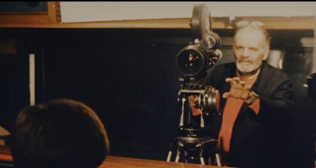 Fulci at work in Simone Scafidi’s biographical documentary Fulci for Fake (2019)