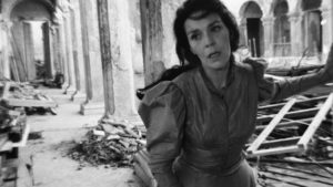 Raquel Revuelta as the first of three women caught up in Cuban history in Humberto Solas' Lucia (1968)