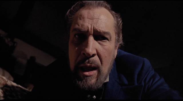 Aristocrat Julian Markham (Vincent Price) is haunted by an African curse in Gordon Hessler's The Oblong Box (1969)