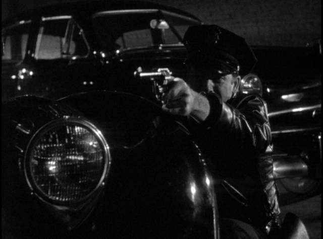 The city streets at night are violent in Gordon Douglas's Between Midnight and Dawn (1950)