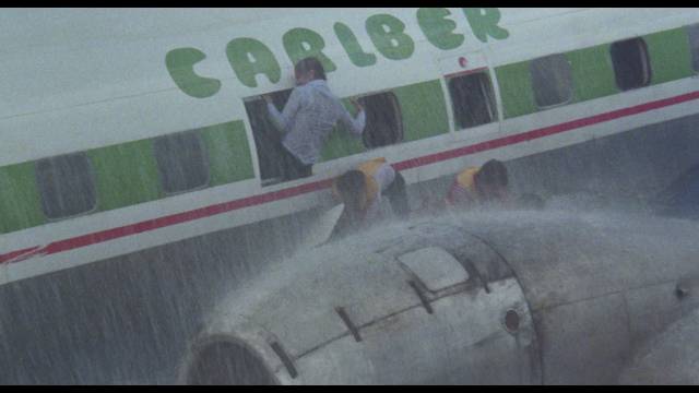 A big storm brings down an airliner in Rene Cardona Jr.'s Cyclone (1978)