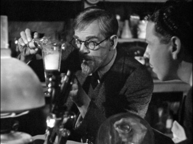 Revived, Dr. Kravaal (Boris Karloff) resumes his research in Nick Grinde’s The Man with Nine Lives (1940)