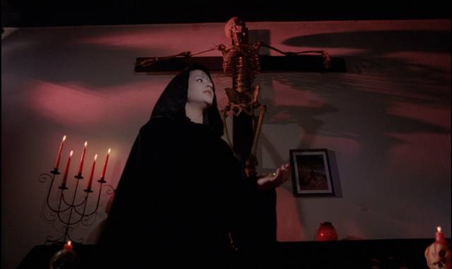 A family of Satanists kidnaps sacrificial victims in John Russo's Midnight (1980)