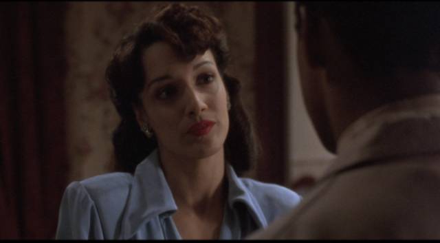 The enigmatic Daphne Monet (Jennifer Beals) is at the centre of the mystery in Carl Franklin's Devil in a Blue Dress (1995)