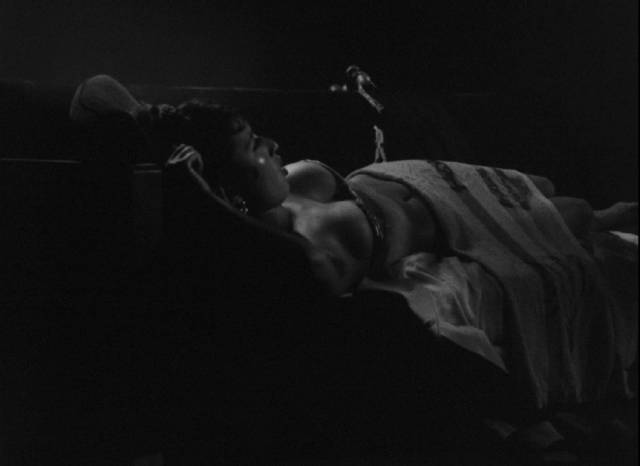 A serial killer goes to great lengths to get the girl in Mitsuo Murayama’s The Invisible Man vs the Human Fly (1957)