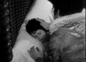 Ana Xiconténcatl Adriana Lamar) contemplates killing her son in Ramón Peón's La llorona (1933)