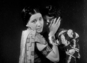 La Malinche (María Luisa Zea) realizes that she and her son have been betrayed in Ramon Peon's La llorona (1933)