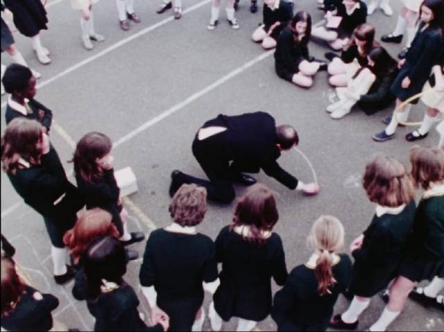 The Undead (David Allister) prepares his act of terrorism in Ian F.H. Lloyd's The Face of Darkness (1976)