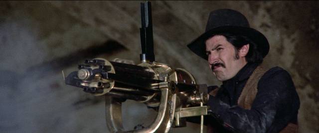 The betrayed husband (Pedro Armendáriz Jr) channels Peckinpah's anti-heroes during the climactic battle in Rene Cardona's Guns and Guts (1974)