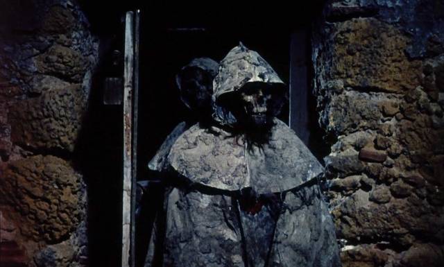 Rotting Knights Templar prey on unwary wayfarers in Amando de Ossorio's Tombs of the Blind Dead (1971)