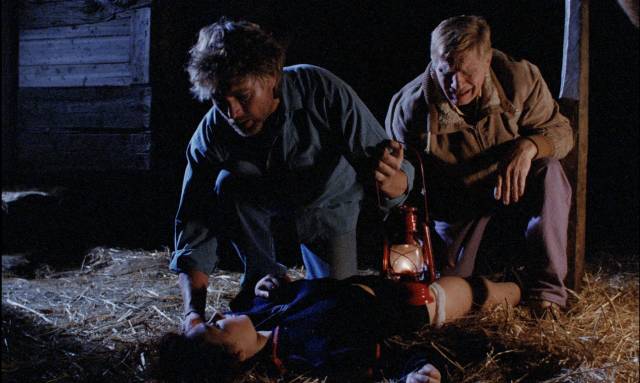 After Hermann (Gordon Mitchell) murders a woman Saint Simon (John Phillip Law) makes an important discovery in Sergio Bergonzelli’s Blood Delirium (1988)