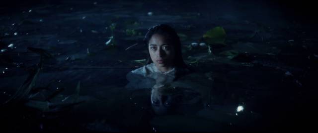 Alma (Maria Mercedes Coroy)'s connection with water points towards horrific trauma in Jayro Bustamante’s La llorona (2019)