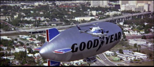 Helicopter vs GoodYear blimp over Miami at the climax of John Frankenheimer's Black Sunday (1976)